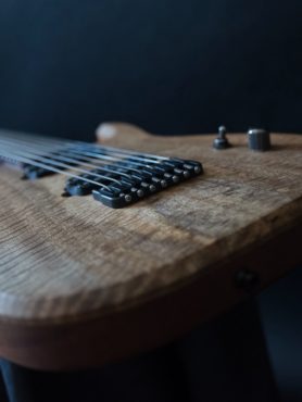 Rox Helgen 7 Standard / Mango – Half Fanned